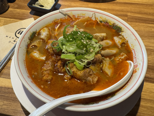 [ 丮]    `` ̰ Դ´